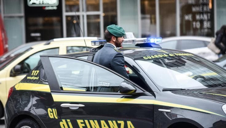 Dal Marocco all'Italia: "Ti faccio lavorare in Toscana per 10mila euro": arrestata coppia a Grosseto