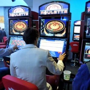 La Consulta d&agrave; torto a Lottomatica: le sale da gioco si possono regolamentare