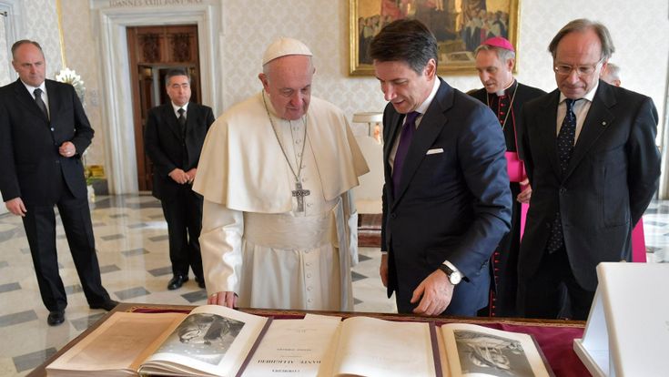 Conte dal Papa in visita privata. II Vaticano resta distante