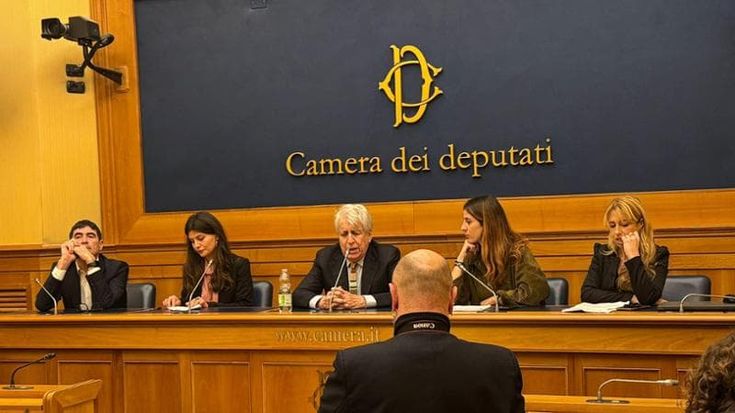 Aumentano disuguaglianze e intolleranza, indietro tutta sui diritti: “Uno su 10 rinuncia alle cure”