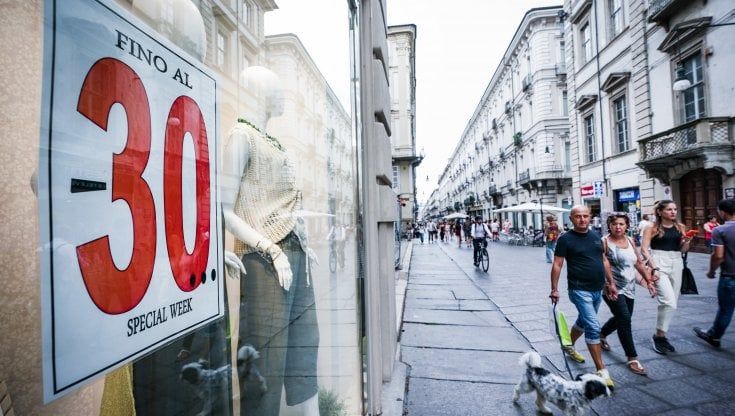 “L’autunno sarà difficile, meglio comprare ora con i saldi”