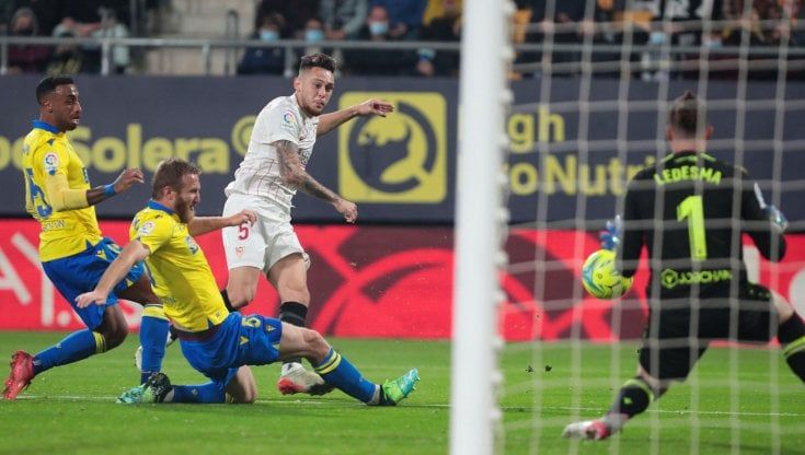 Liga: il Siviglia batte 1-0 il Cadice e avvicina a -5 il Real Madrid