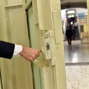 Detenuto si suicida a Rebibbia, è il terzo caso nel Lazio
