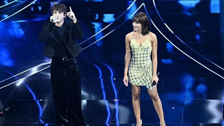 Aitana duetta con Sangiovanni: chi è la pop star spagnola di “Mariposas”