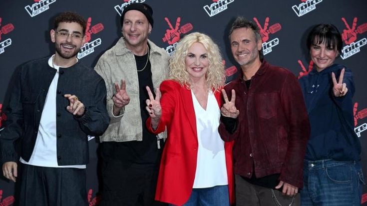 “The Voice Senior” riparte: Fiorella Mannoia porta le sue storie in giuria e arriva anche il country