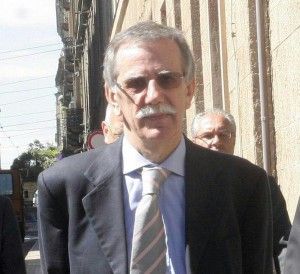 Luciano Panzani <br />"Sportelli dei tribunali prossimit&agrave;:<br /> un'idea per evitare inutili spostamenti"