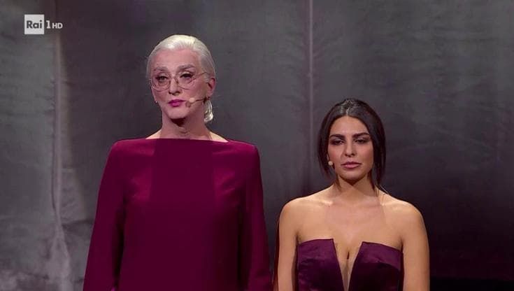 Pegah e Drusilla portano a Sanremo i diritti negati in Iran: l'attivista si scioglie i capelli