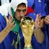 Totti e la Nazionale, dal cucchiaio all’Olanda alla notte di Berlino: 5 immagini della storia azzurra