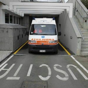 Incidente davanti all'ex Coni<br />muore una donna, auto fugge