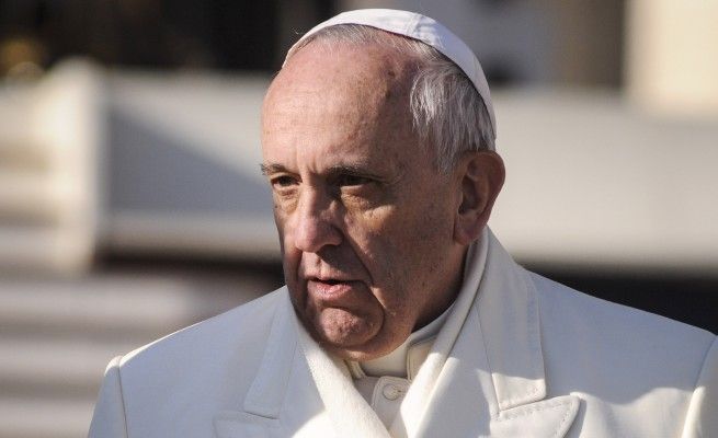 "Papa Francesco vuole venire a Taranto"<br />il vescovo in Vaticano&nbsp; per l'emergenza Ilva