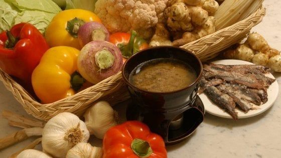 Da Asti al Pacifico, passando in pizzeria: la Bagna Cauda fa il giro del mondo