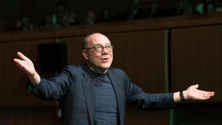 Carlo Verdone diventa sindaco: dal Campidoglio alle periferie, cosa farà l’attore