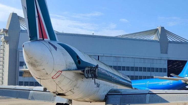 Alitalia, cassa finita. Piano sindacale per salvare 700 persone: c’è il miliardo del Fondo