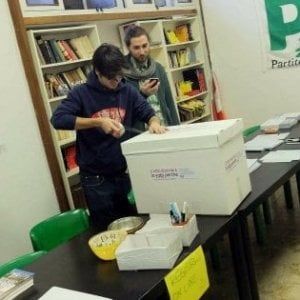Congresso Pd a Benevento, nei circoli sanniti vince l'ìaccoppiata Martina-De Caro