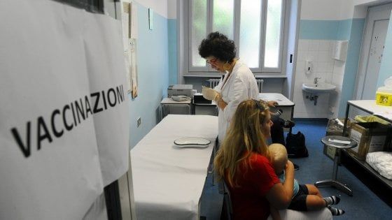 Influenza, in Emilia - Romagna vaccino dal 12 ottobre: disponibili 1,2 milioni di dosi 