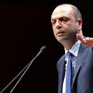 Unioni civili, Alfano: "Sulle adozioni totale disaccordo con Orlando"
