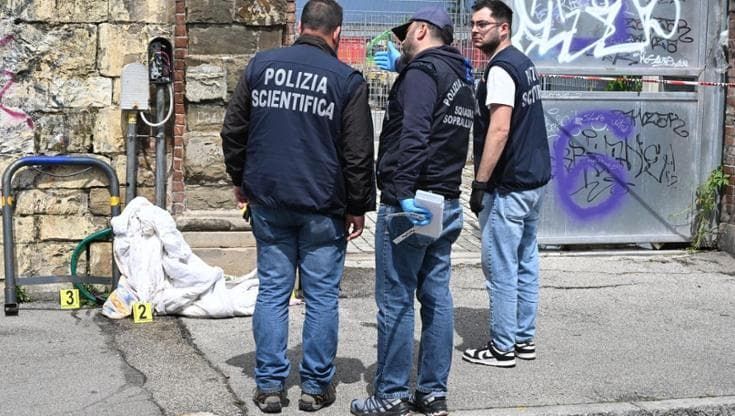 Firenze, sabotaggio a un ripetitore lungo la linea ferroviaria in piazza Alberti