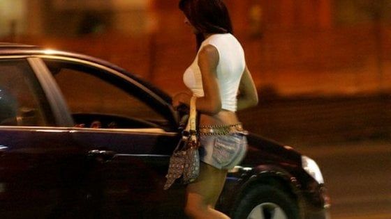 Prostituzione sulla via Emilia a Parma, controlli a tappeto