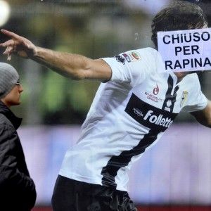 Parma, la dignit&agrave; di Donadoni e la fuga dei potenti