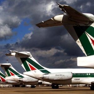 Alitalia, l'Anpac conferma lo sciopero. L'ad: "Una follia"