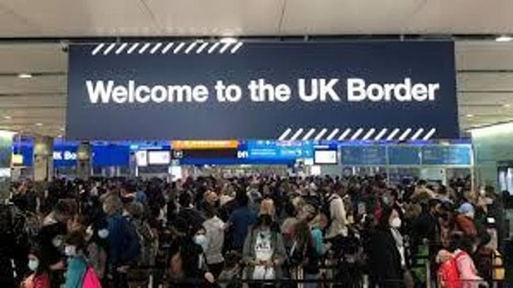 Finti home office e sovrapprezzi: attenzione alle truffe sull’Eta per entrare nel Regno Unito