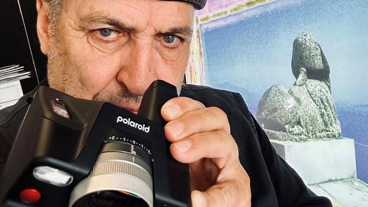 Maurizio Galimberti: “Gli scatti del cielo sono lo specchio di chi siamo”