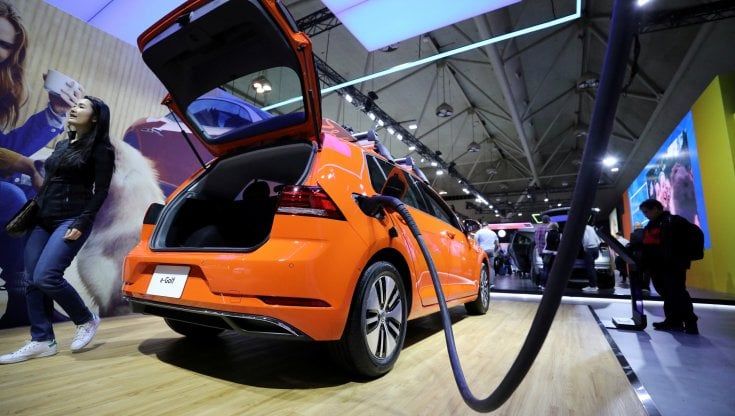 Voglia di auto elettrica ma che ansia la ricarica