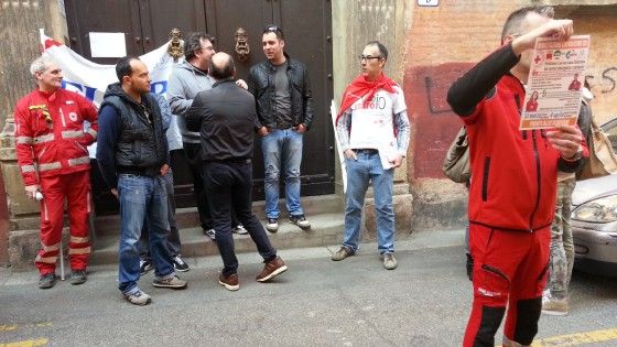 Croce rossa, i sindacati avvertono: <br />un dipendente su due a rischio