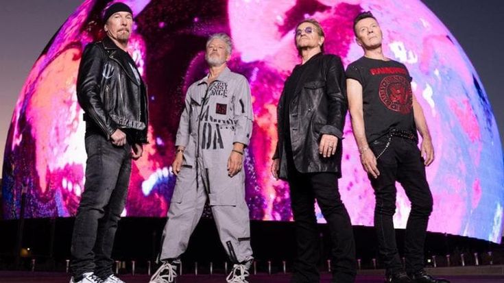 Adam Clayton degli U2 ha annunciato il divorzio “amichevole” dalla moglie
