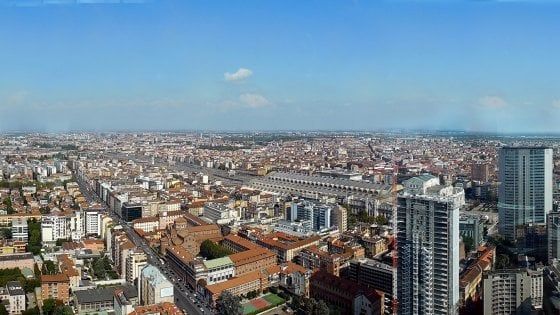 Rigenerazione urbana, a Milano occasione da 20 miliardi. Sala: "Costruire ma attenzione all'ambiente"