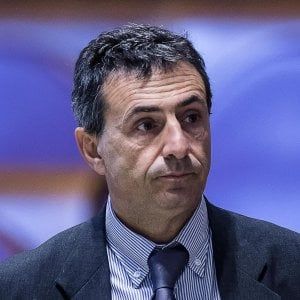 M5s, Romeo, nuovo giallo: terza polizza a Raggi e la cassetta svuotata