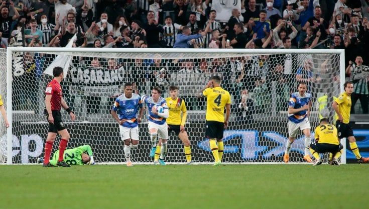 Juventus-Bologna 1-1: Vlahovic al 95' salva i bianconeri con emiliani ridotti in nove