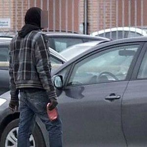 Alessandria,l'assessore leghista: "Rimandiamo a casa i parcheggiatori abusivi abbronzati"