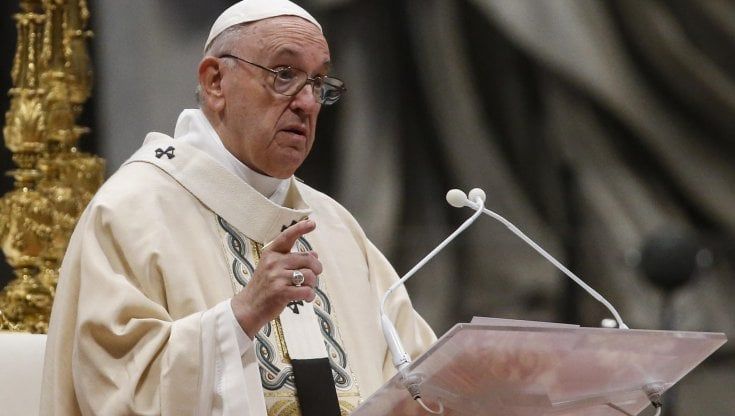 Papa Francesco: "Il mondo non ha bisogno di chi sta un po' a destra e un po' a sinistra per convenienza"