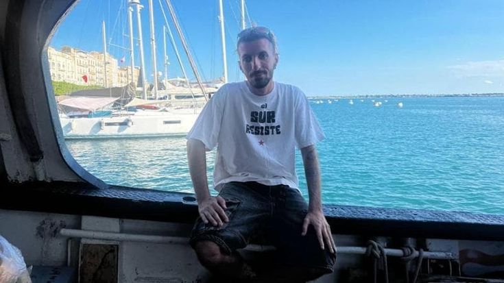 Rientra in Italia Tony Lapiccirella: l’attivista barese bloccato con gli aiuti umanitari per Gaza