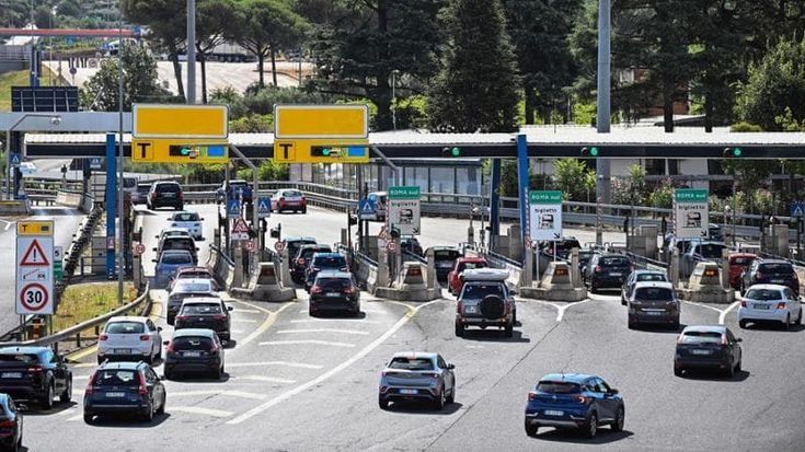 Rc auto, ancora rincari. Le soluzioni hi-tech per abbassare il premio assicurativo