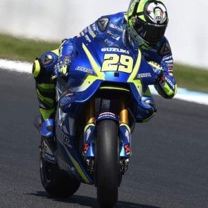 MotoGp, test Qatar: Iannone primo davanti a Dovizioso, staccato Rossi