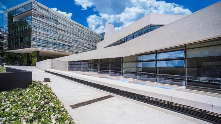 Angelini Pharma chiude l’acquisizione dell’americana Catalyst. Due miliardi da Blackstone e Cdp
