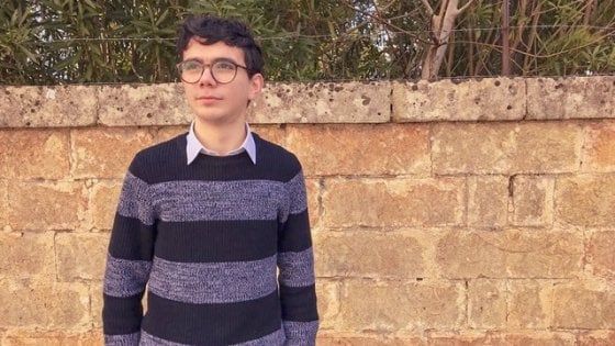 "Ho 16 anni, amo i libri e promuovo la lettura in Salento": Davide nominato 'Costruttore di comunità'