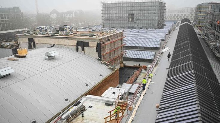 Bruxelles svela il Kanal-Pompidou. Nell’ex garage Citroen la città-museo dell’arte contemporanea