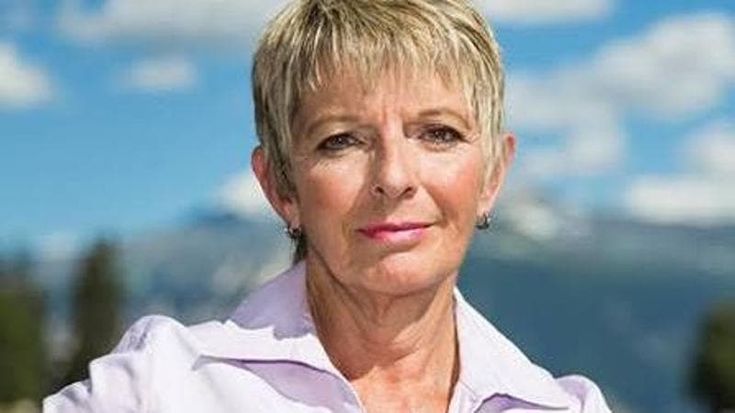 Crans-Montana, indagata l’ex assessora all’edilizia. Chiusi due locali dei Moretti