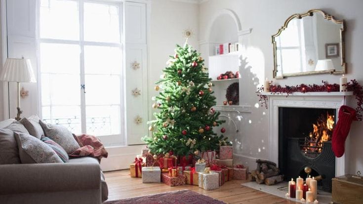 Natale: per 4 italiani su 10 addobbi e acquisti si fanno già a novembre