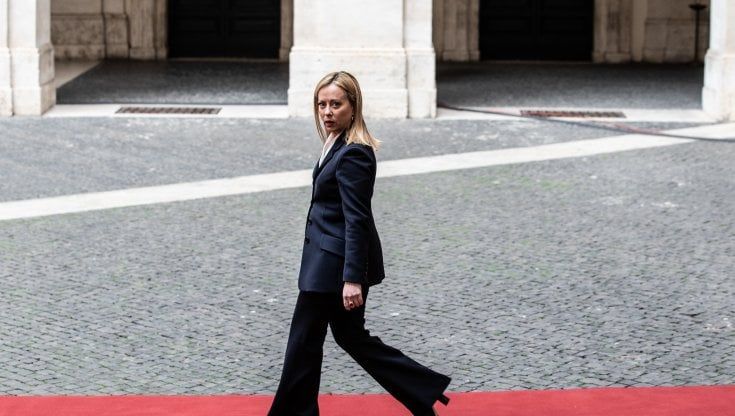 La resa dei conti tra Meloni e gli alleati dopo i risultati delle Regionali. Cordone sanitario attorno a Berlusconi