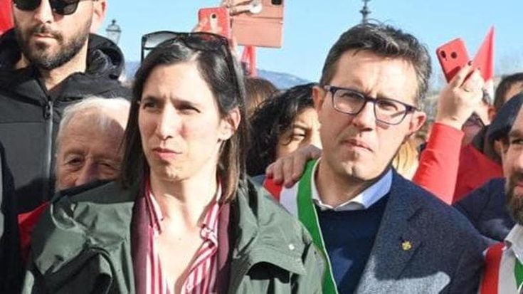 Firenze, le trame agostane del Pd: idea Nardella sindaco della Metrocittà come alternativa alla candidatura in Europa