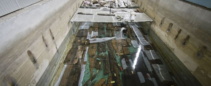 Ecco le navi romane del metrò di Napoli salvate in un metro d’acqua dolce