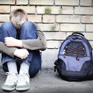 Perseguitarono un compagno di classe, 8 anni e sei mesi ai due bulli torinesi