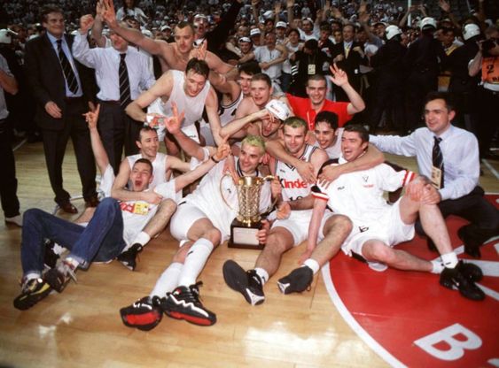 Dai trionfi alla disfatta: la Virtus Bologna sprofonda in A2