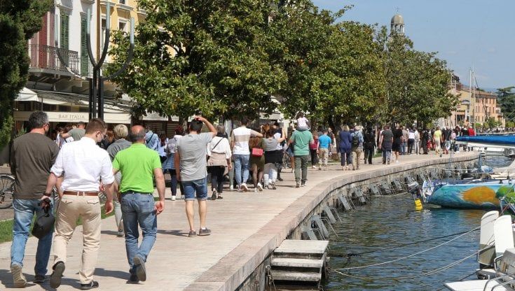 Turismo, tornano interesse e prenotazioni dall'estero. "Ora riaprire i flussi con gli Stati Uniti"