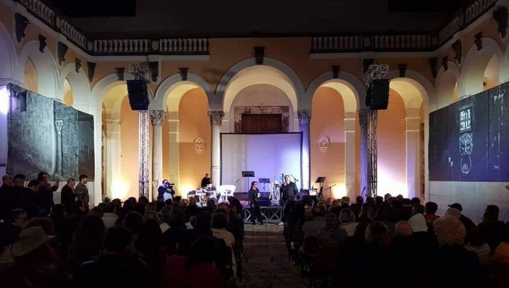 Sala d’Armi, a Capua pilastri e pinnacoli