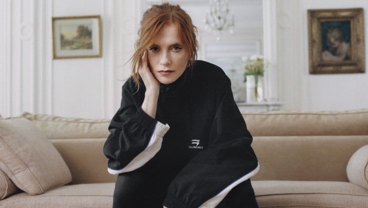 Da Isabelle Huppert a Kim Kardashian, la campagna Balenciaga mostra le case delle star